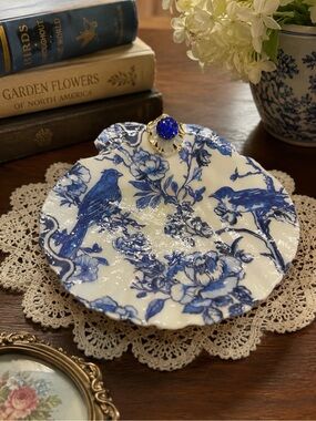 Blue and White Bird Floral Handmade Decoupaged Seashell Trinket Dish/Decor